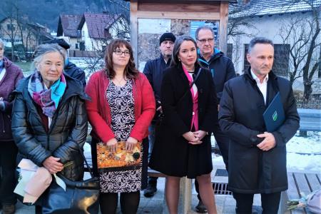 ddr. Francka Premk_Sonja Žakelj_ dr. Eva Premk Bogataj in župan Peter Črnilogar